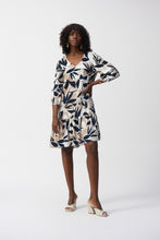 Load image into Gallery viewer, Gauze Tropical Print Dress