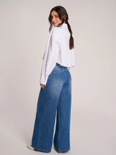 Load image into Gallery viewer, Lily Wide Leg Jeans