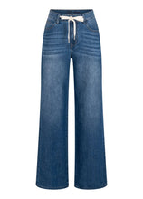 Load image into Gallery viewer, Lily Wide Leg Jeans