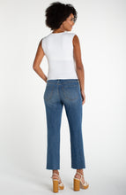 Load image into Gallery viewer, Sleeveless Built In Bra Knit Top