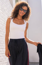 Load image into Gallery viewer, Sleeveless Built In Bra Knit Top