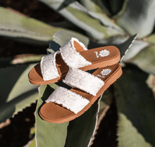 Load image into Gallery viewer, Flip Flops
