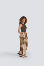 Load image into Gallery viewer, Lotus Silk Viscose Pant
