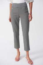 Load image into Gallery viewer, Geometric Jacquard Crop Pull-on Pants
