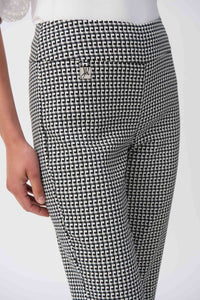 Geometric Jacquard Crop Pull-on Pants