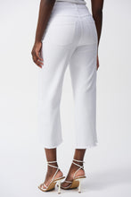 Load image into Gallery viewer, Culotte Jeans with embellished front seam
