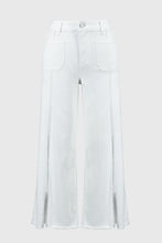 Load image into Gallery viewer, Culotte Jeans with embellished front seam
