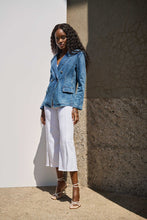 Load image into Gallery viewer, Culotte Jeans with embellished front seam
