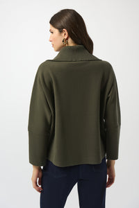 Sweater Knit Pullover with Collar