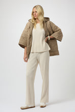 Load image into Gallery viewer, Pleated Scuba Crepe Boxy Top
