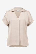 Load image into Gallery viewer, Satin Boxy Top with Collar
