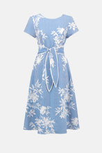 Load image into Gallery viewer, Seersucker Woven Dress
