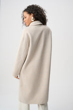 Load image into Gallery viewer, Wool Blend Reversible Coat

