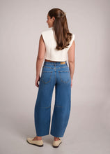 Load image into Gallery viewer, The Nova Barrel Jean
