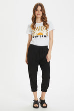 Load image into Gallery viewer, Naya Capri
