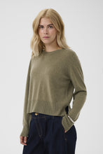 Load image into Gallery viewer, Arrow Pullover
