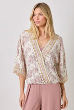 Load image into Gallery viewer, Broder Print Kimono Top
