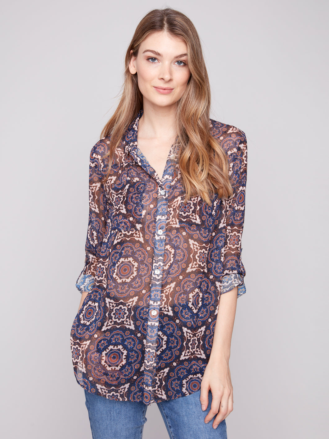 Blouse Medallion