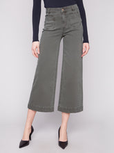 Load image into Gallery viewer, Cropped Patch Pocket Pants
