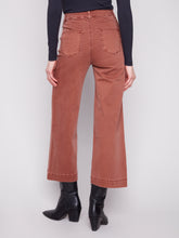 Load image into Gallery viewer, Cropped Patch Pocket Pants
