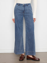 Load image into Gallery viewer, Wide Leg Jeans
