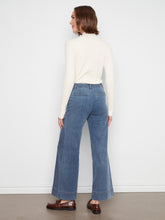 Load image into Gallery viewer, Wide Leg Jeans
