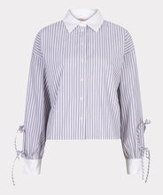 Load image into Gallery viewer, Blouse Pin Striped
