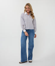 Load image into Gallery viewer, Blouse Pin Striped
