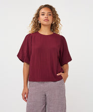 Load image into Gallery viewer, Krinkle Blouse
