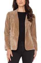 Load image into Gallery viewer, Fitted Blazer

