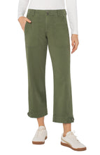 Load image into Gallery viewer, Utility Crop Pant - Green
