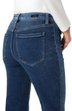 Load image into Gallery viewer, Hanna Flare Jeans
