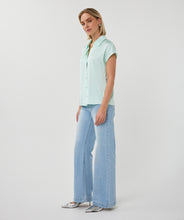 Load image into Gallery viewer, Blouse Sateen Sleeveless

