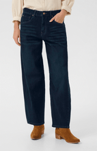 Load image into Gallery viewer, Bahran Barrel Jean
