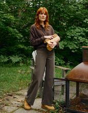 Load image into Gallery viewer, Lily Wide Leg Jeans 32" Inseam
