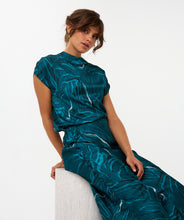 Load image into Gallery viewer, Crystal Waves Top
