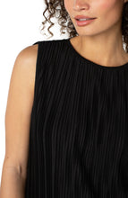 Load image into Gallery viewer, Sleeveless Crew Neck Top
